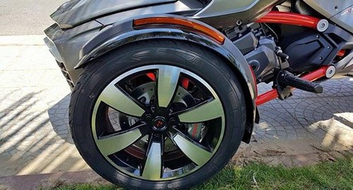 Can-Am Spyder F3S 2015 bất ngờ xuất hiện tại Đà Nẵng