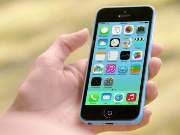 iPhone 6C màn hình 4 inch, thân máy kim loại sẽ ra mắt năm sau