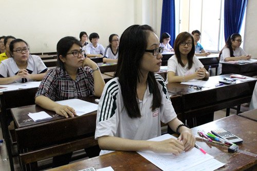 Kỳ thi THPT Quốc Gia: Dịch MERS-CoV vào đề thi Toán