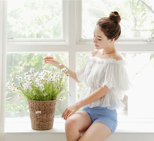 Mách nàng công sở chọn trang phục xóa tan mặc cảm ngực bé