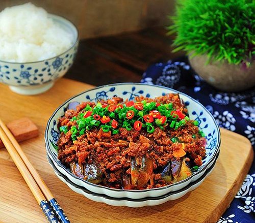 Cách làm cà tím sốt thịt bằm