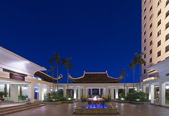 Khách sạn Sheraton Hà Nội khai mạc chương trình ẩm thực Singapore SG50