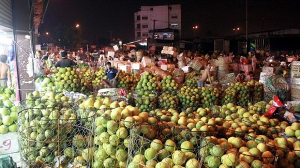Bỏ một số chợ đầu mối nông sản trong nội thành Hà Nội