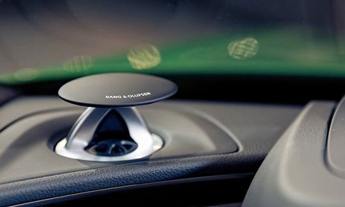 Audi RS7 “ngon mắt” hơn với màu sơn táo xanh