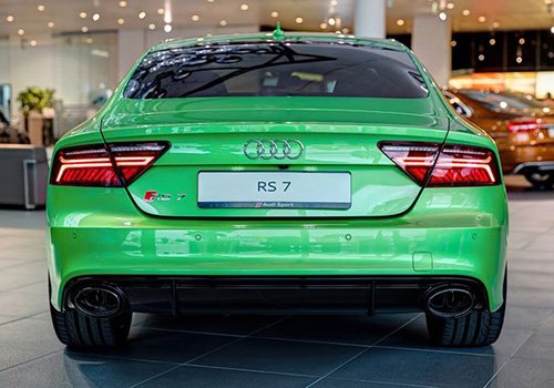 Audi RS7 “ngon mắt” hơn với màu sơn táo xanh