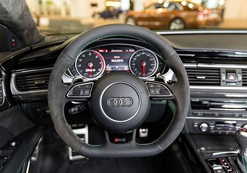 Audi RS7 “ngon mắt” hơn với màu sơn táo xanh