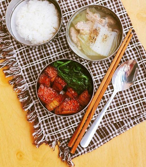 Cách chuẩn bị một hộp cơm văn phòng ngon mà nhanh