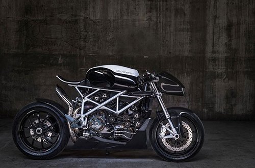 Ducati 848 biến hóa thành mô tô “dị” như trong phim viễn tưởng