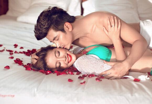 Vợ tôi 'bỗng dưng lão luyện' trong đêm tân hôn