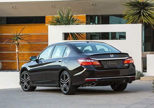 Honda Accord 2016 bất ngờ ra mắt, công nghệ ấn tượng hơn