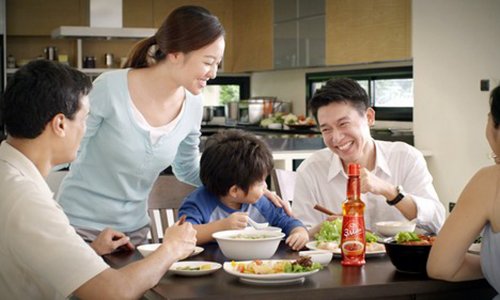 6 phép lịch sự khi ăn uống mẹ nhất định phải dạy con