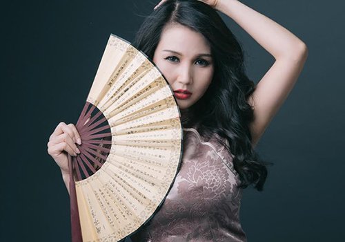 Hoa hậu Quý bà Sương Đặng quyến rũ trong sắc màu phương Đông cổ điển