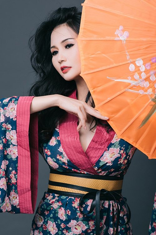 Hoa hậu Quý bà Sương Đặng quyến rũ trong sắc màu phương Đông cổ điển