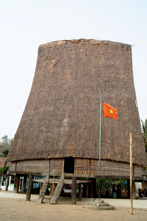Khám phá ngôi làng cổ Kon Kơ Tu ở tỉnh Kon Tum