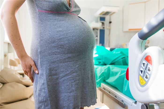 Mách mẹ tư thế sinh bé thuận lợi và dễ dàng