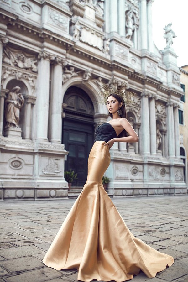 Quỳnh Thy làm nữ thần quyến rũ trên đường phố Milan