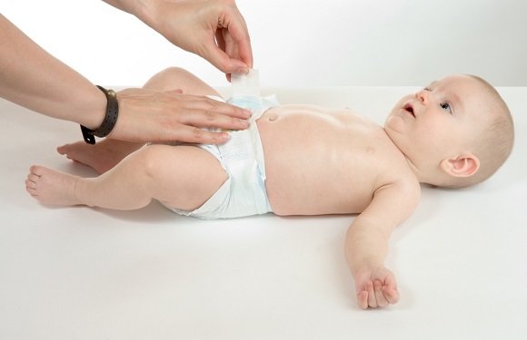 Những cách dùng bỉm sai khiến bé dễ mắc bệnh