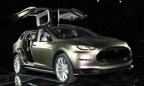 Tesla sắp giao hàng "siêu xe" điện Model X sau 1 năm trì hoãn