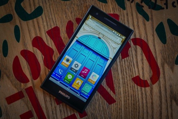 Giải mã "cơn sốt" smartphone Selfie Philips S358