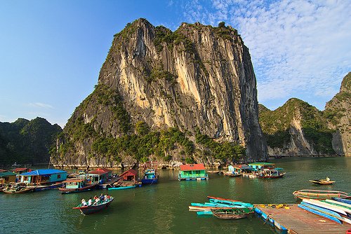 Cửa Vạn (Việt Nam) nằm trong danh sách 11 thị trấn nhỏ xinh đẹp trên thế giới