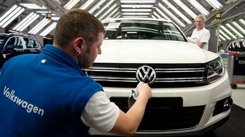 Hãng Volkswagen báo lỗi túi khí hơn 461.000 xe ở Mỹ, Canada