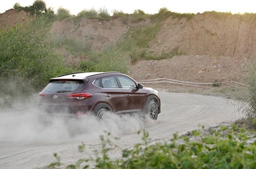 Hyundai Tucson 2016, đối thủ của Mazda CX-5 ra mắt giá từ 925 triệu đồng