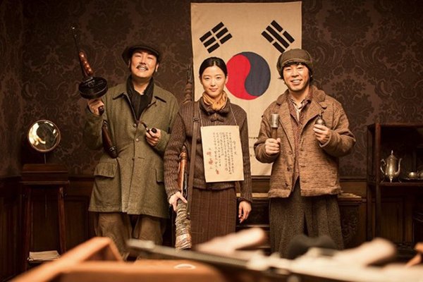 Giải mã bộ phim ăn khách nhất Hàn Quốc mùa hè 2015