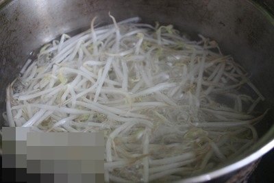Phở trộn kiểu mới cho bữa trưa đủ chất ngon miệng