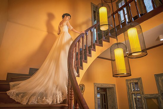 Địa điểm chụp ảnh cưới đẹp tại Hà Nội: nhà hàng Home với kiến trúc Vintage