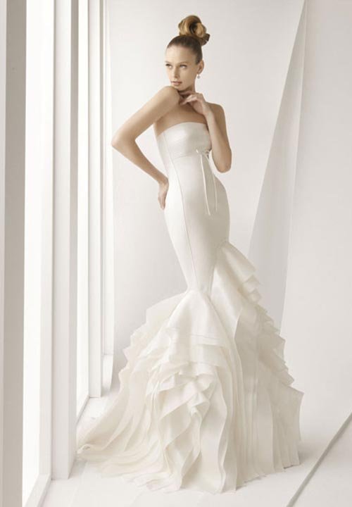 Váy cưới 2015 quyến rũ cho cô dâu nổi bật trong ngày vu quy