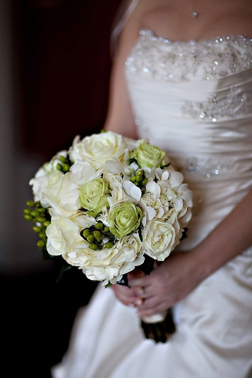 Chọn hoa cưới màu sắc theo tính cách cô dâu