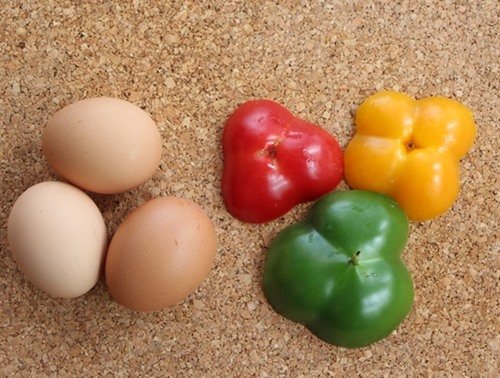 Cách làm "hoa" trứng đẹp mắt cho bữa ăn thêm hấp dẫn