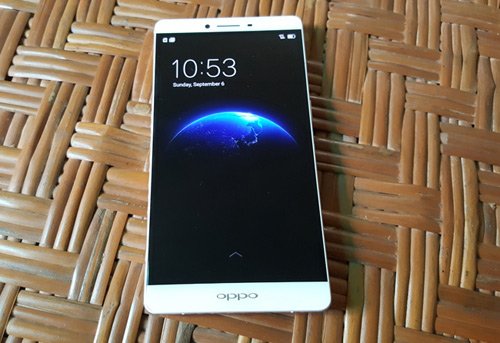 Đánh giá Oppo R7 Plus: Màn hình khủng, thiết kế cao cấp