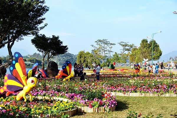 Lâm Đồng đầu tư 6 tỷ đồng xây dựng tiểu cảnh hoa bên hồ Xuân Hương phục vụ Festival