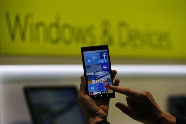 Điện thoại mới của Microsoft sẽ đắt ngang ngửa iPhone 6s