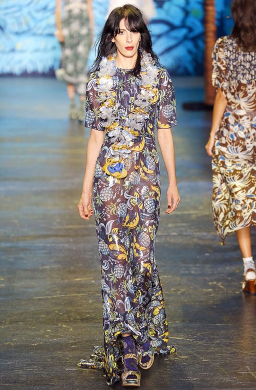 Ấn tượng với BST thời trang xuân 2016 đầy màu sắc của Anna Sui