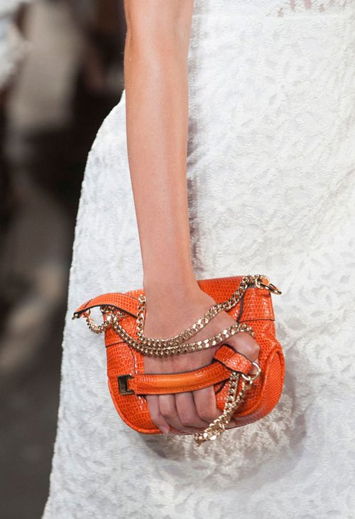 5 xu hướng túi xách độc đáo trên sàn diễn thời trang Xuân 2016-P2