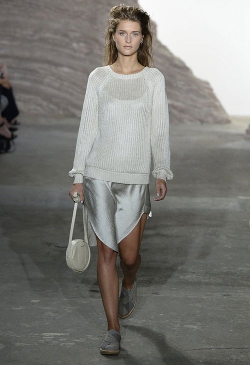 5 xu hướng túi xách độc đáo trên sàn diễn thời trang Xuân 2016-P2