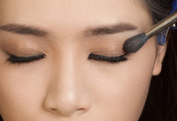 Trẻ hơn với những mẹo nhỏ làm đẹp cho đôi mắt