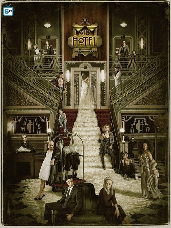 Mở đầu của "American Horror Story: Hotel" sẽ cực kì máu me và nóng bỏng