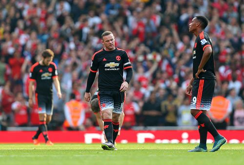 MU – Van Gaal: Đã đến lúc để Rooney dự bị