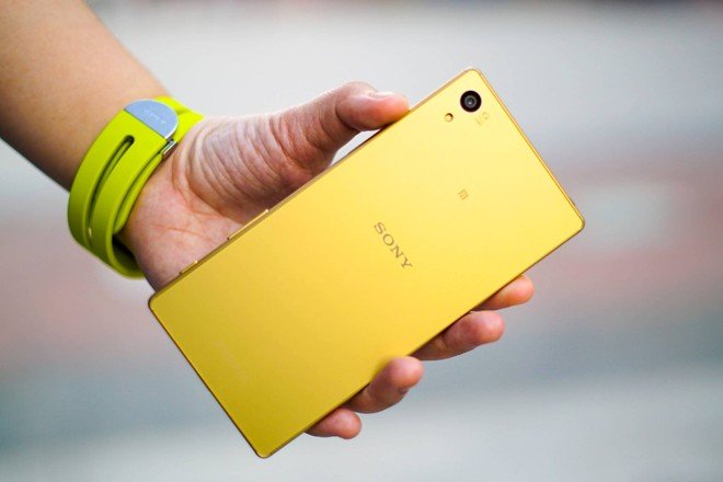 Xperia Z5 chính hãng giá 17 triệu, lên kệ cuối tháng 10