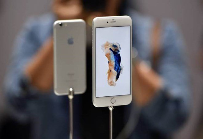 iPhone 6S bị báo lỗi nút Home nóng và điện thoại tắt đột ngột