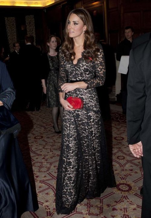 "Soi" gu thời trang hoàng gia của công nương Kate Middleton