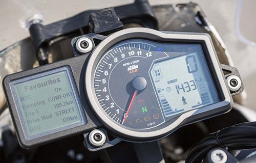 KTM 1290 Super Duke GT - Xe touring tràn ngập công nghệ hiện đại