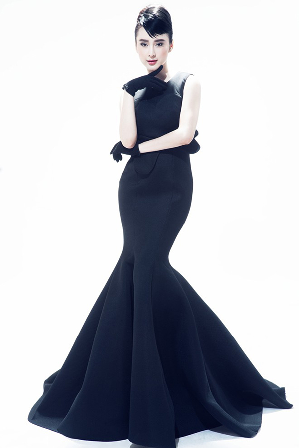 Angela Phương Trinh trang điểm giống Audrey Hepburn