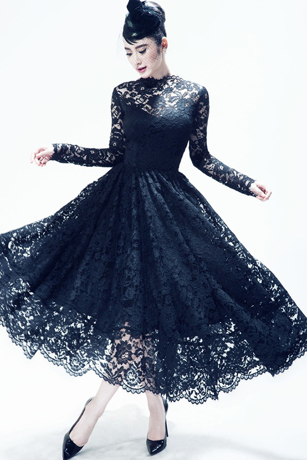 Angela Phương Trinh trang điểm giống Audrey Hepburn