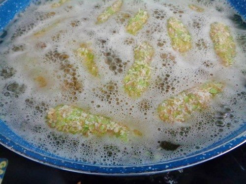 Cách làm thịt heo chiên cốm lạ miệng mà ngon cơm