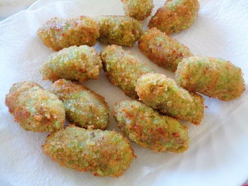 Cách làm thịt heo chiên cốm lạ miệng mà ngon cơm