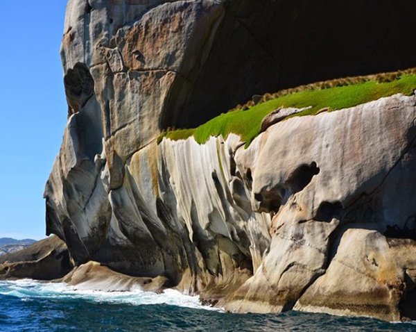 Skull Rock - đảo 'sọ người' huyền bí giữa biển khơi
